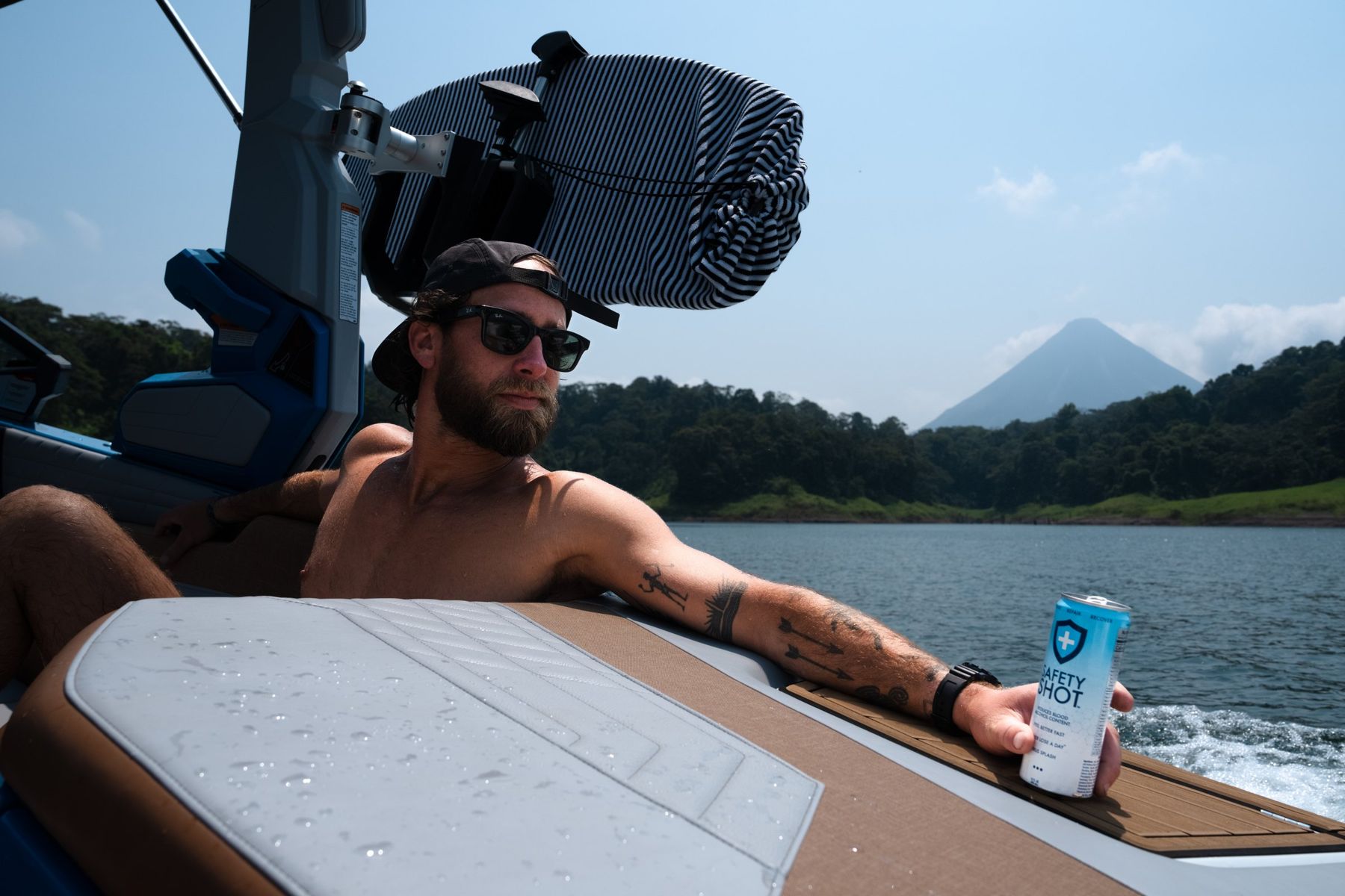CR Volcano Watersports | Wakesurf school